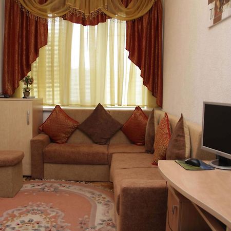 Kristina Hotel Zaporizhia Екстериор снимка