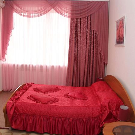 Kristina Hotel Zaporizhia Екстериор снимка