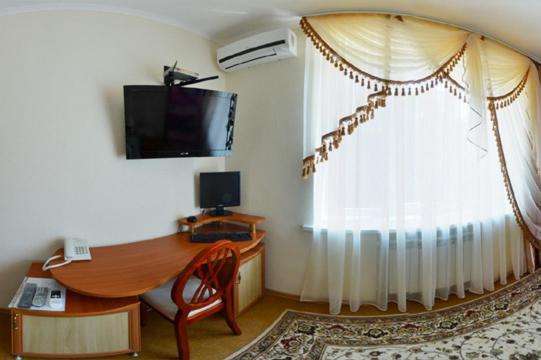 Kristina Hotel Zaporizhia Екстериор снимка