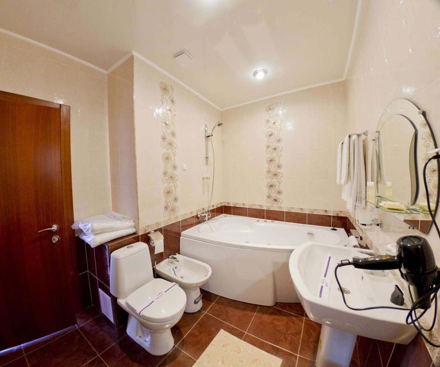 Kristina Hotel Zaporizhia Екстериор снимка
