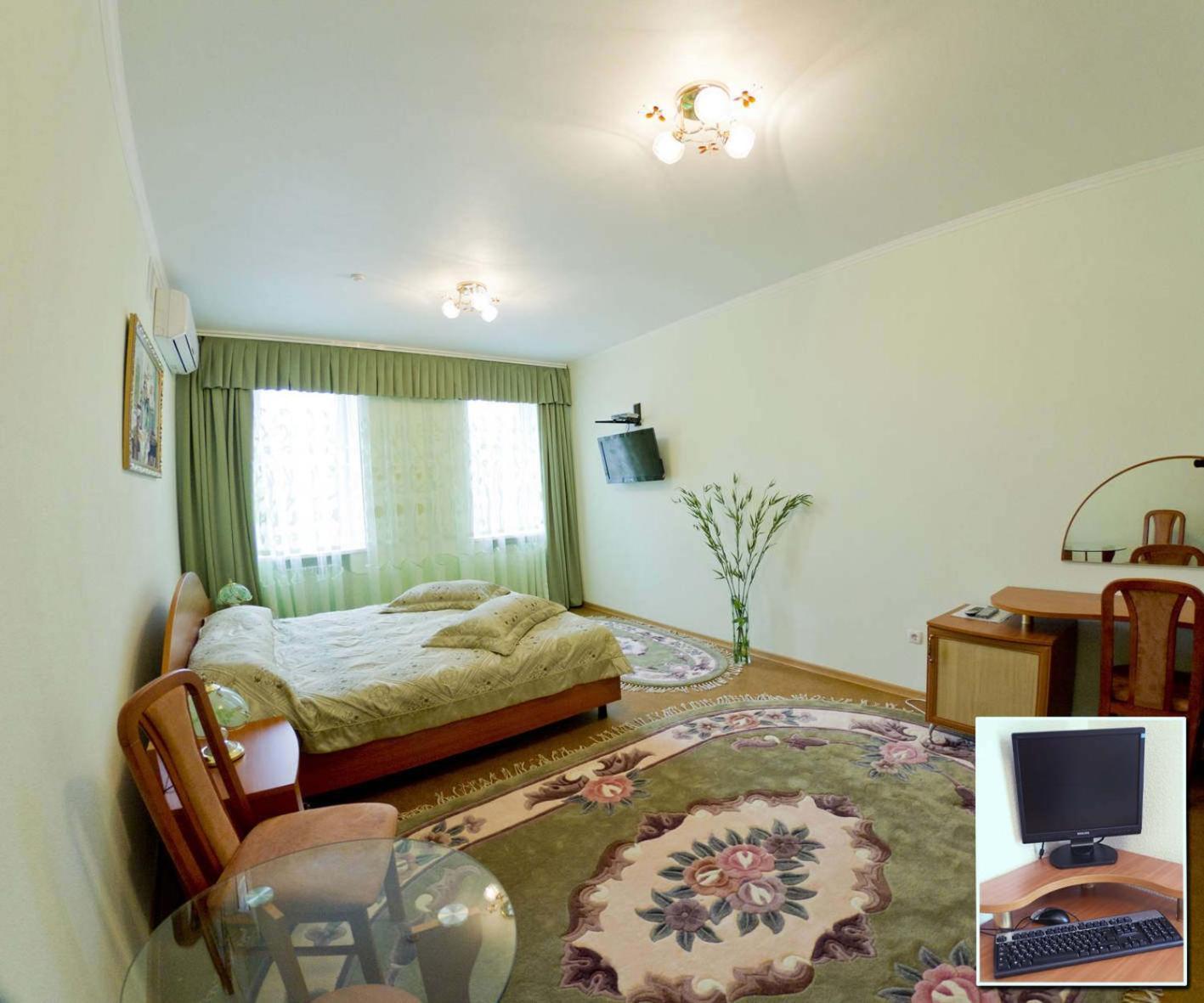 Kristina Hotel Zaporizhia Екстериор снимка